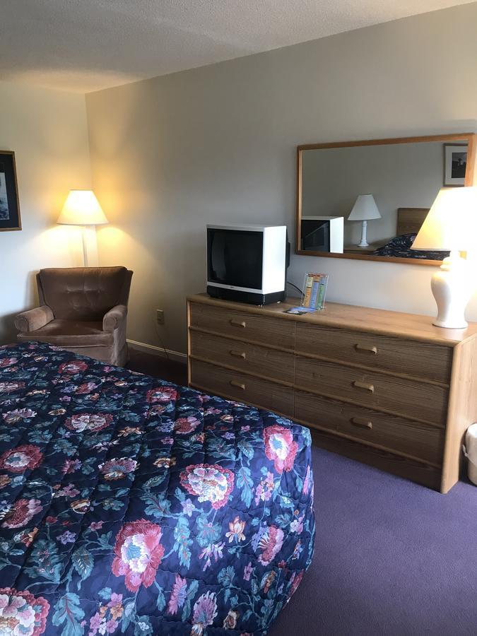 Four Seasons Motor Inn Twin Mountain Экстерьер фото