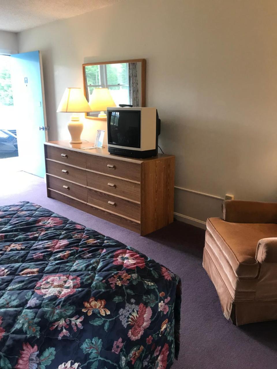 Four Seasons Motor Inn Twin Mountain Экстерьер фото