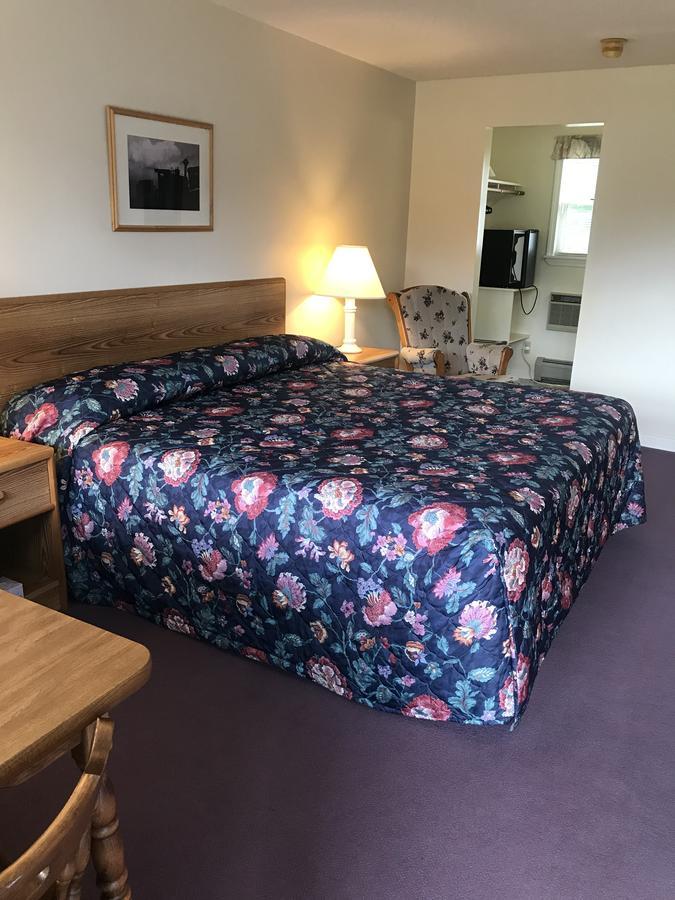 Four Seasons Motor Inn Twin Mountain Экстерьер фото