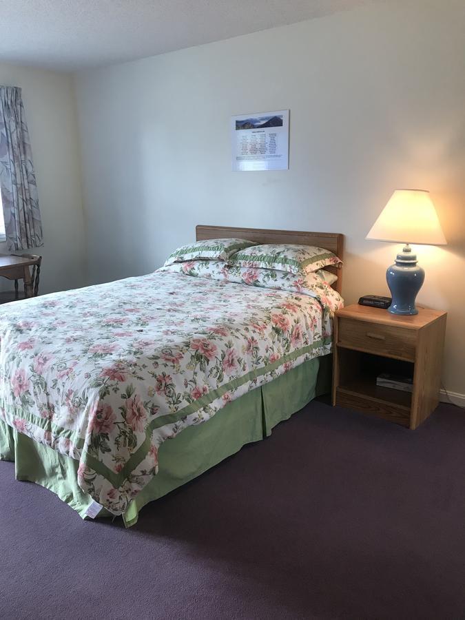 Four Seasons Motor Inn Twin Mountain Экстерьер фото